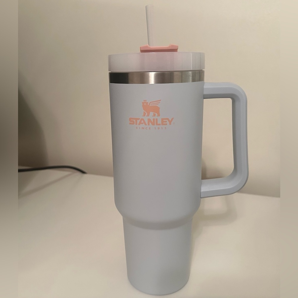 Stanley *RARE* Cloud 40oz. Quencher Tumbler- Like New, Never Used